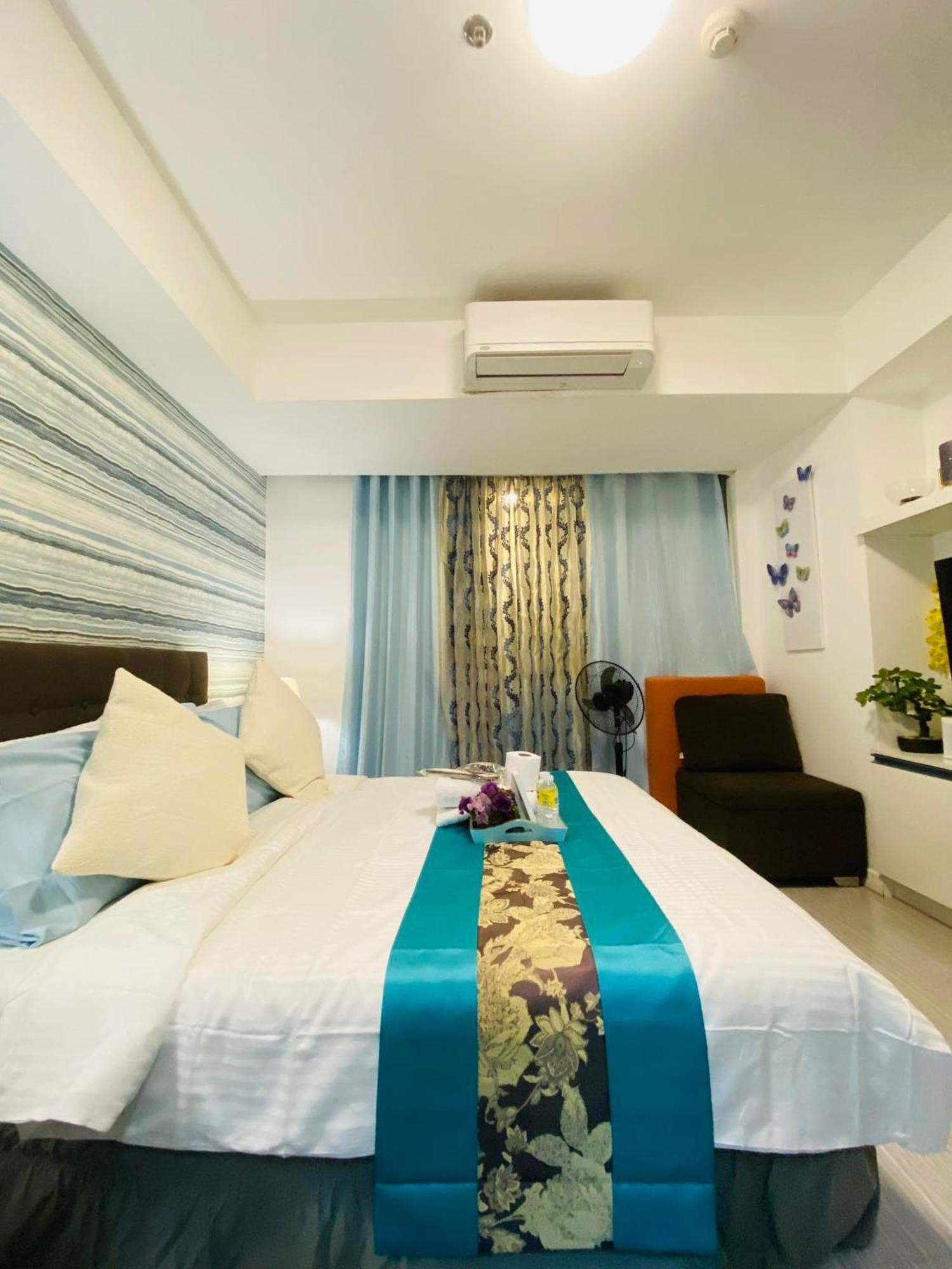 Manila Urban Resort At Azure מראה חיצוני תמונה