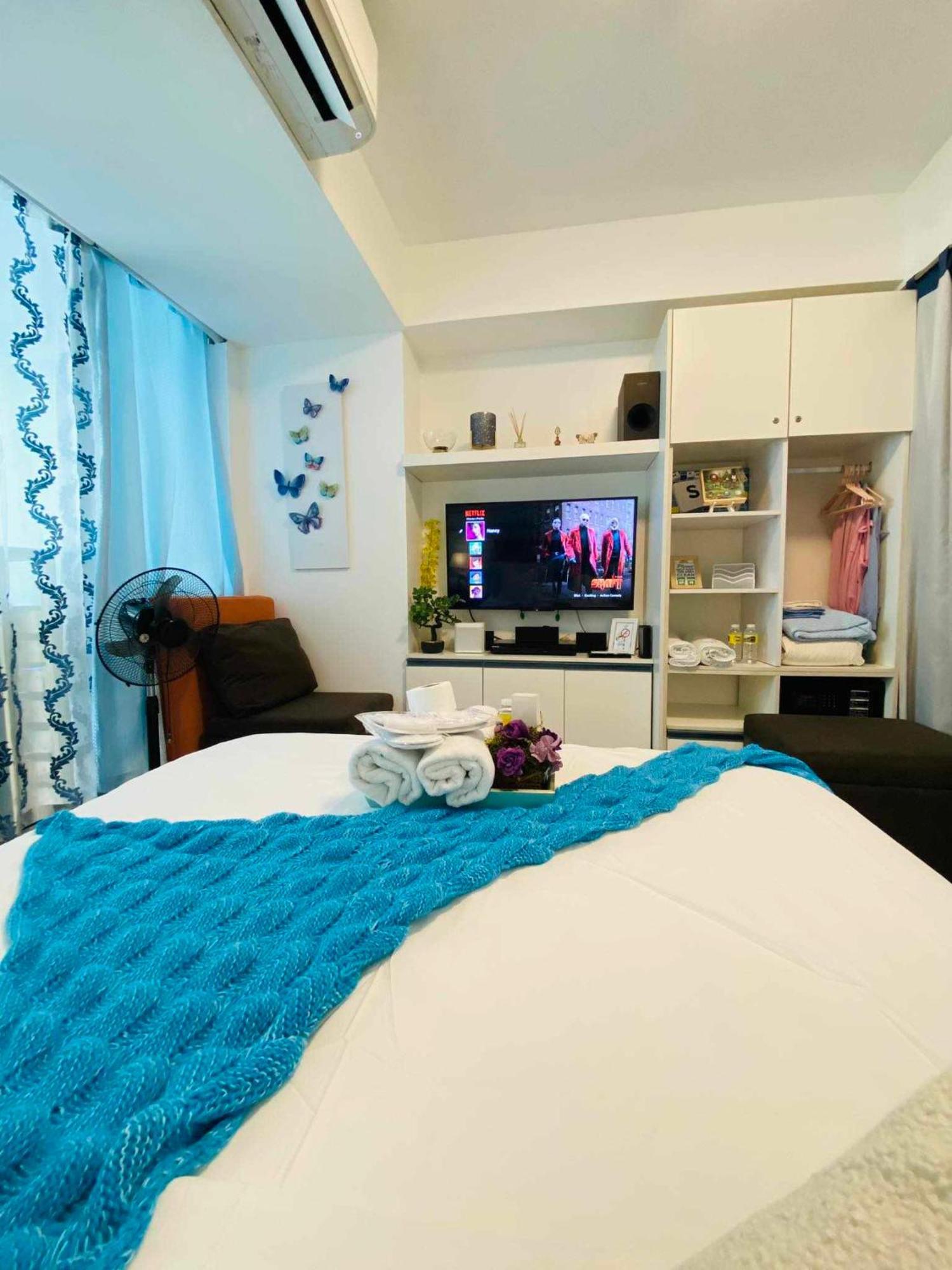 Manila Urban Resort At Azure מראה חיצוני תמונה