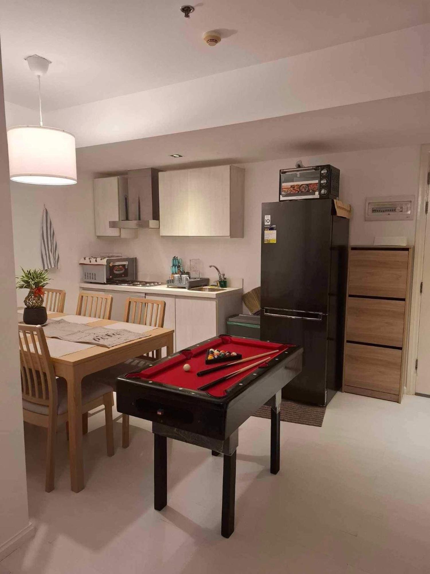 Manila Urban Resort At Azure מראה חיצוני תמונה