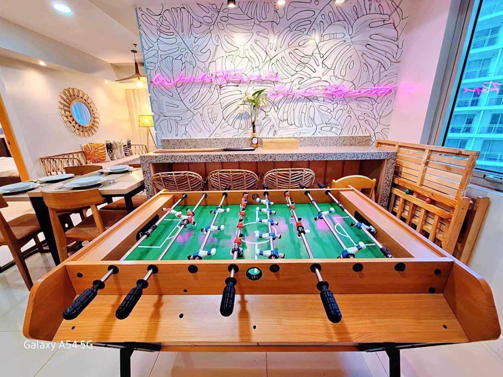 Manila Urban Resort At Azure מראה חיצוני תמונה