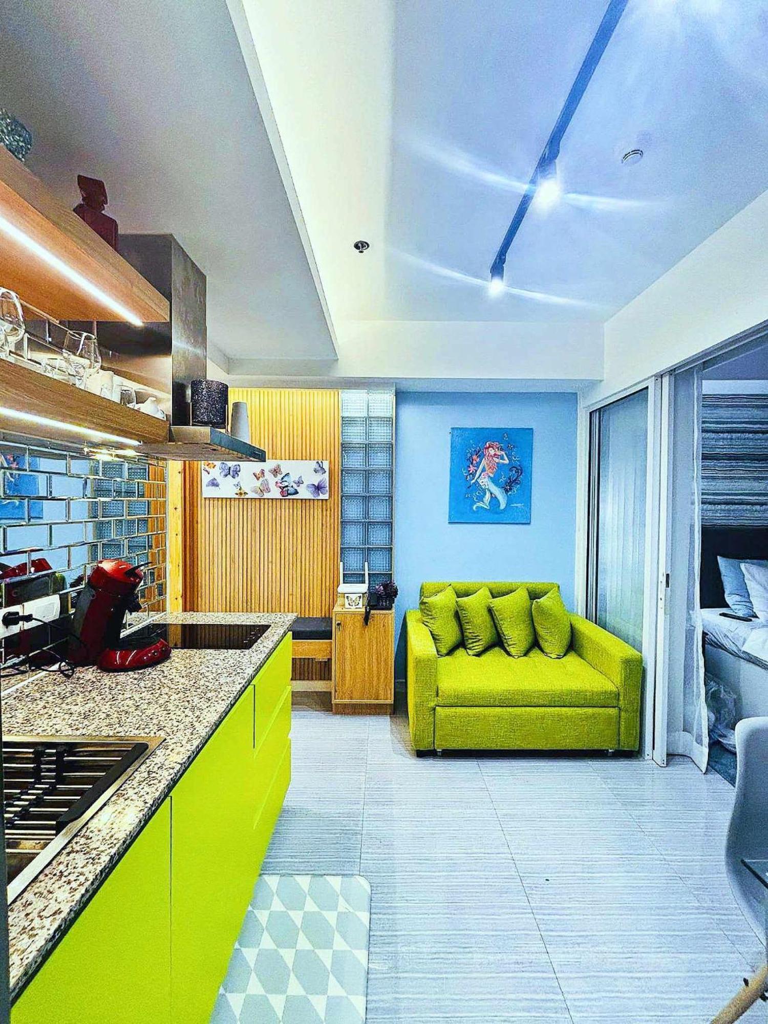 Manila Urban Resort At Azure מראה חיצוני תמונה
